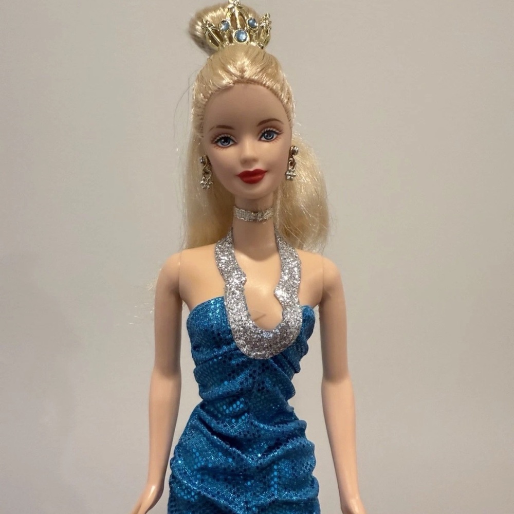 2/$40 vintage barbie doll 💕